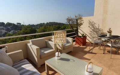 A beautiful bungalow located next to the Altea Golf Club.
